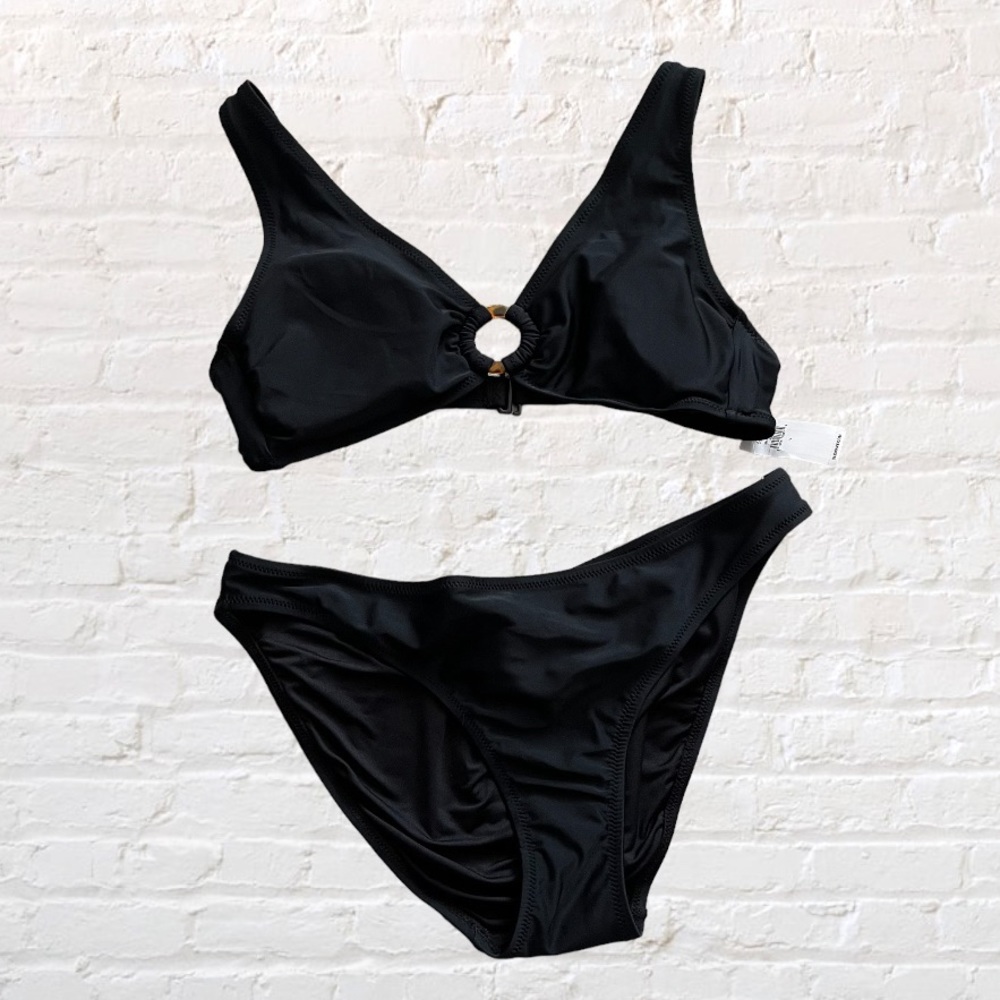 Like 🆕 Old Navy black o ring bikini top and 🆕 bottoms